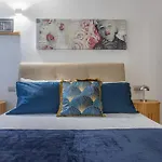 Apartment Guesthost - Charming Int - 3 *