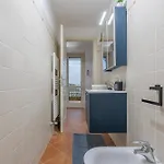 Apartment Guesthost - Charming Int - 3 Ferrara