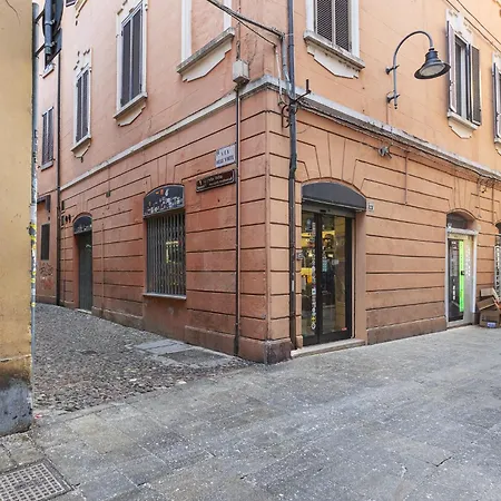 Guesthost - Charming Int - 3 Lejlighed Ferrara
